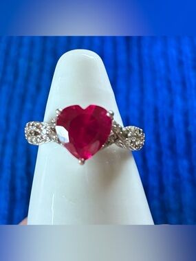 Vintage Heart Shaped Gem Ring Size 7 With Diamond Chips Design Signe KRN